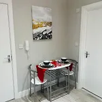 Stylish And Luxury Flat In Lnd