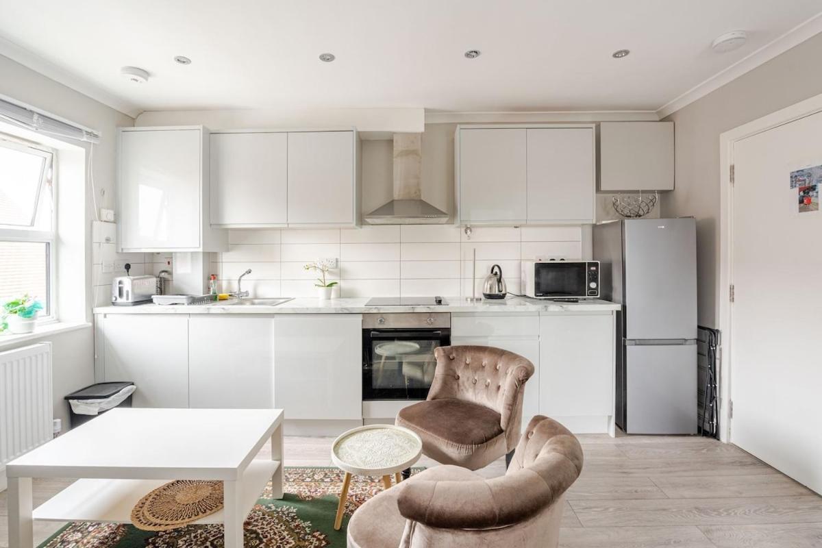 Stylish And Luxury Flat In Lnd Ickenham