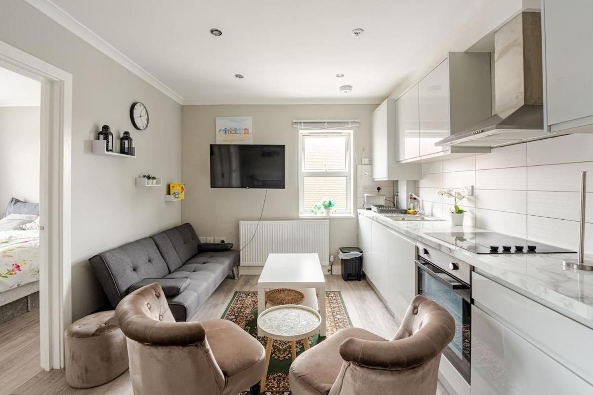 Stylish And Luxury Flat In Lnd