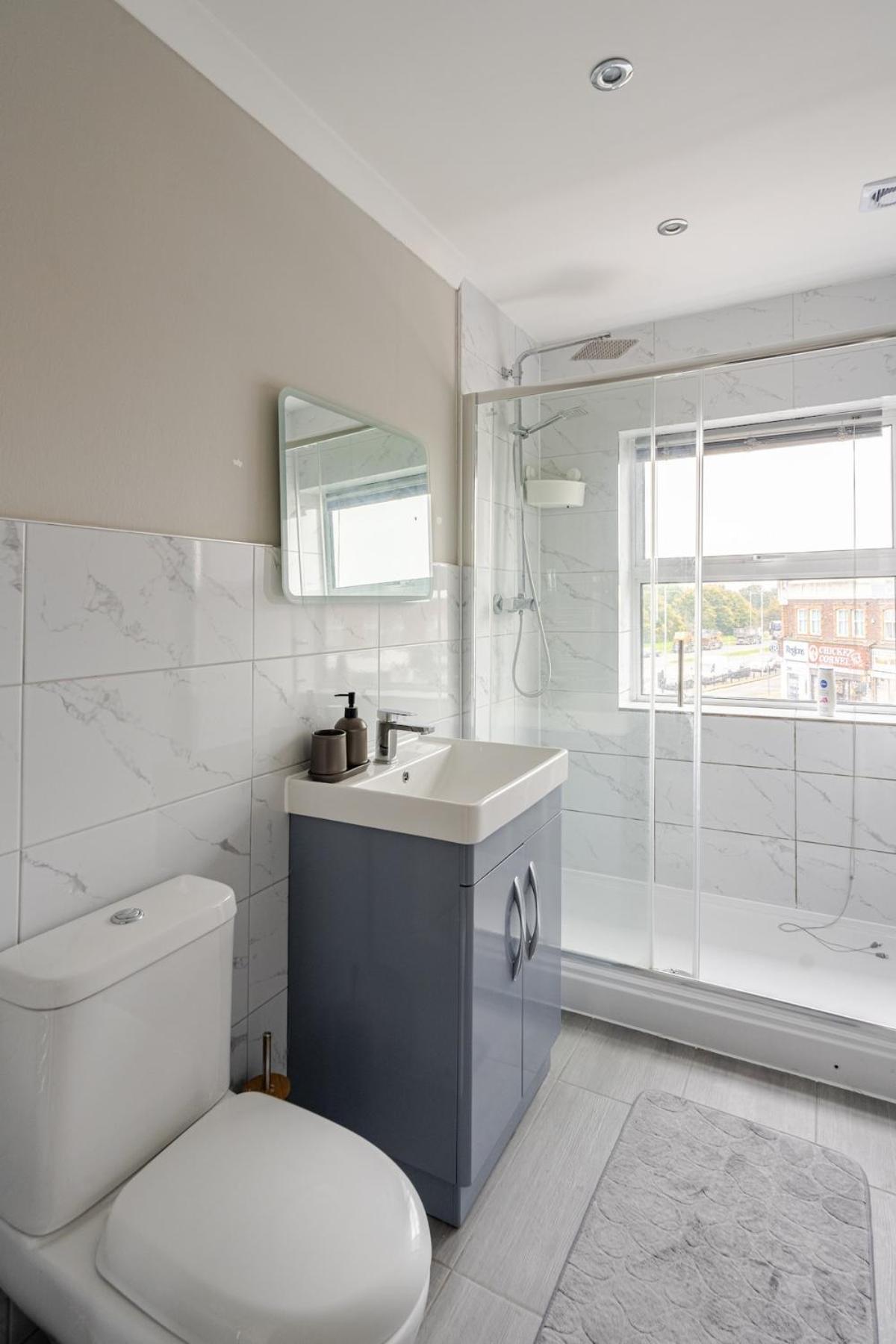 Stylish And Luxury Flat In Lnd Apartment Ickenham