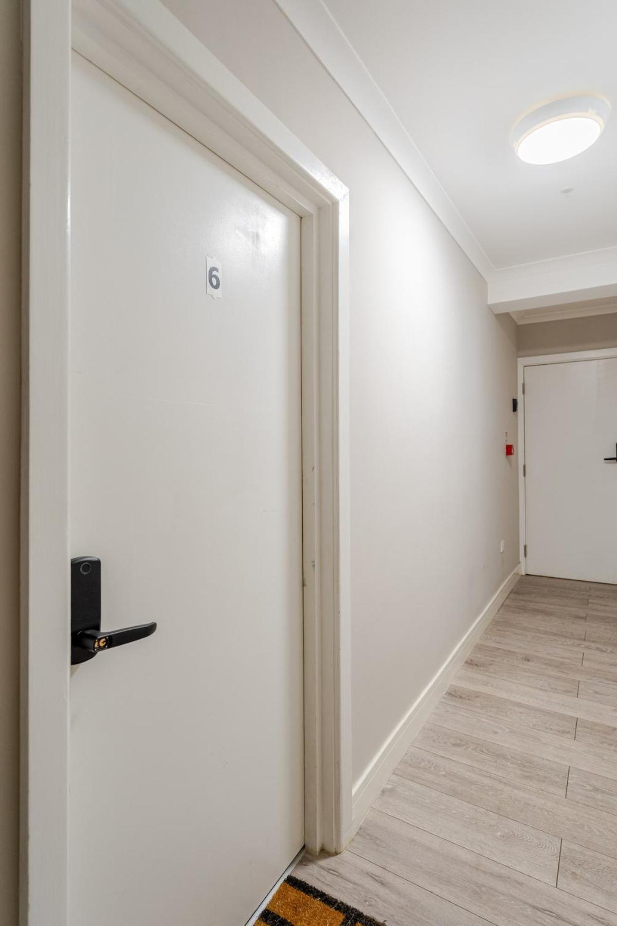 Stylish And Luxury Flat In Lnd * Ickenham