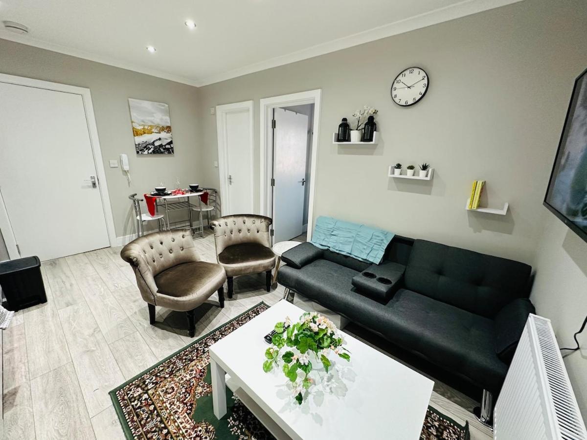 Stylish And Luxury Flat In Lnd