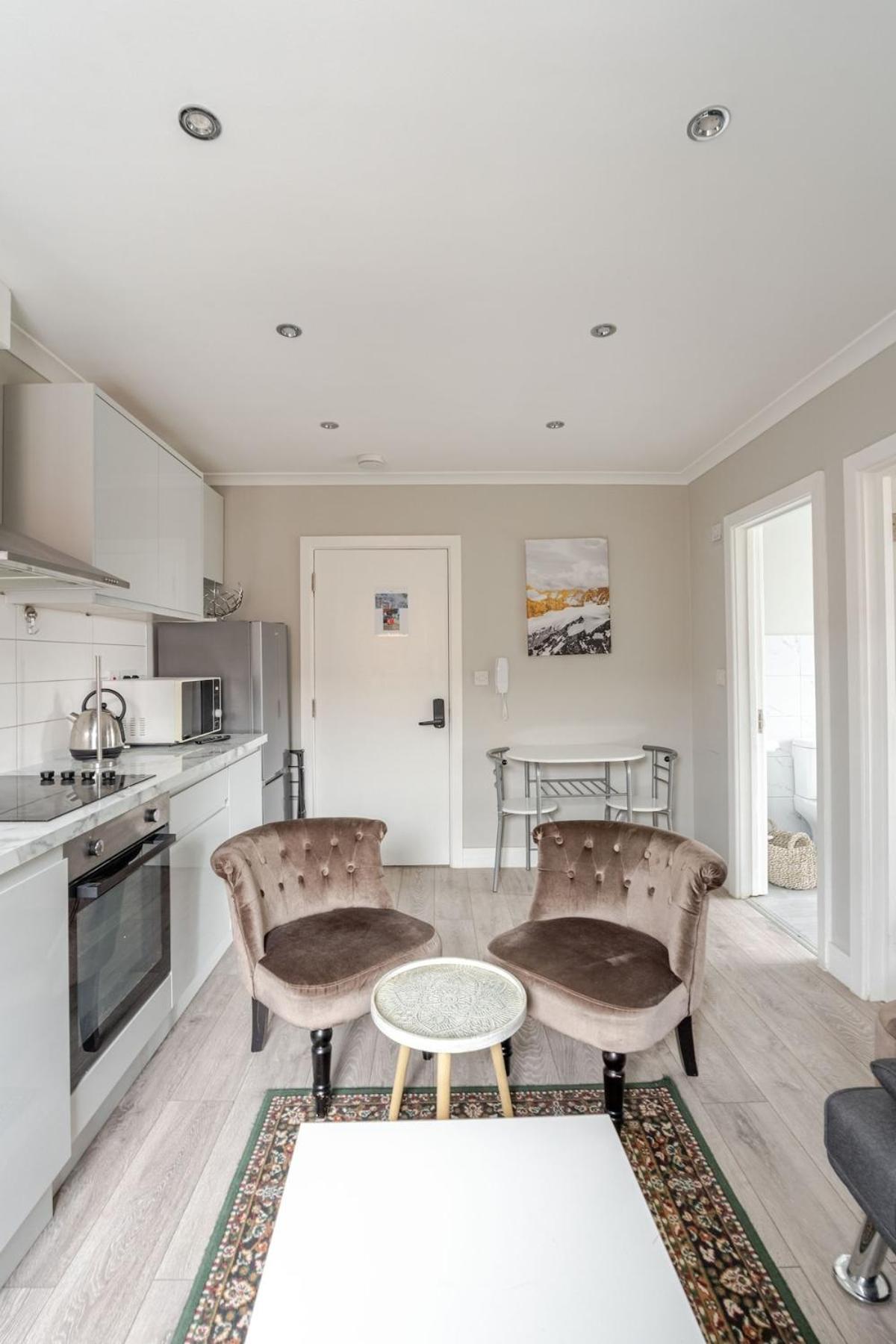Stylish And Luxury Flat In Lnd Apartment *